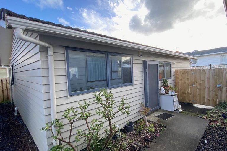 Photo of property in 39 Casuarina Road, Half Moon Bay, Auckland, 2012