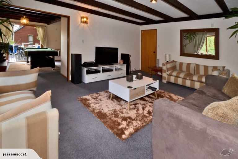 Photo of property in 18 Evans Pass Road, Sumner, Christchurch, 8081