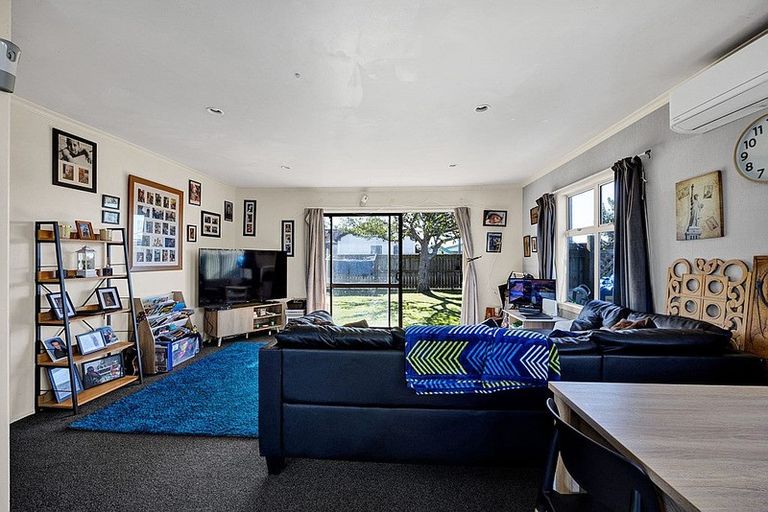 Photo of property in 4 Tannahill Street, Hawera, 4610