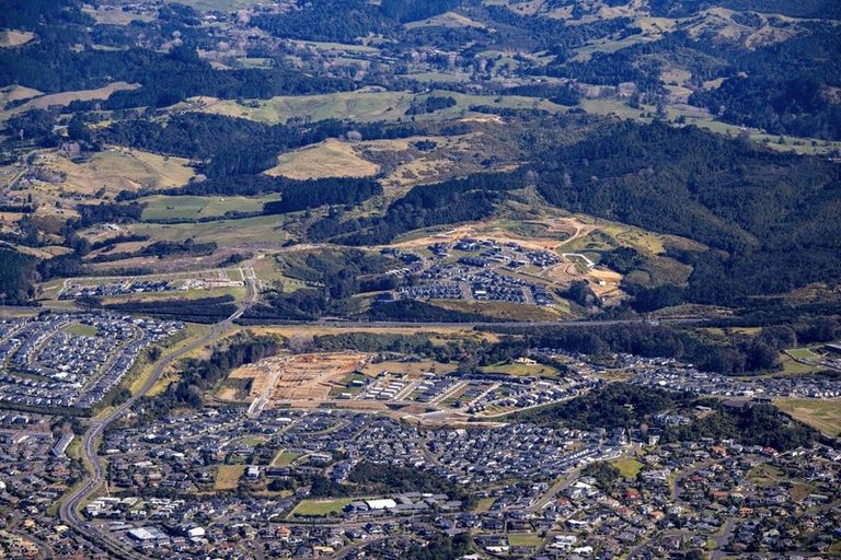 Photo of property in 226 Grand Drive, Orewa, 0931