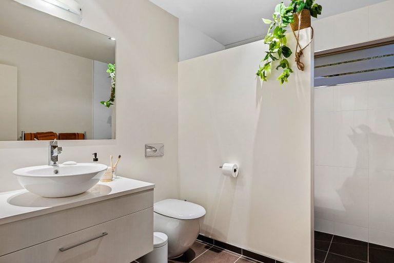 Photo of property in 6 Yelverton Place, Huntsbury, Christchurch, 8022