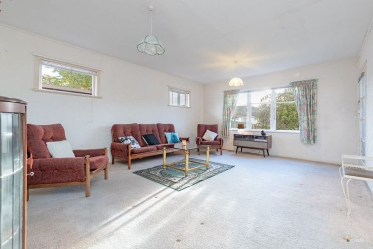 Photo of property in 1/598 Fergusson Drive, Trentham, Upper Hutt, 5018