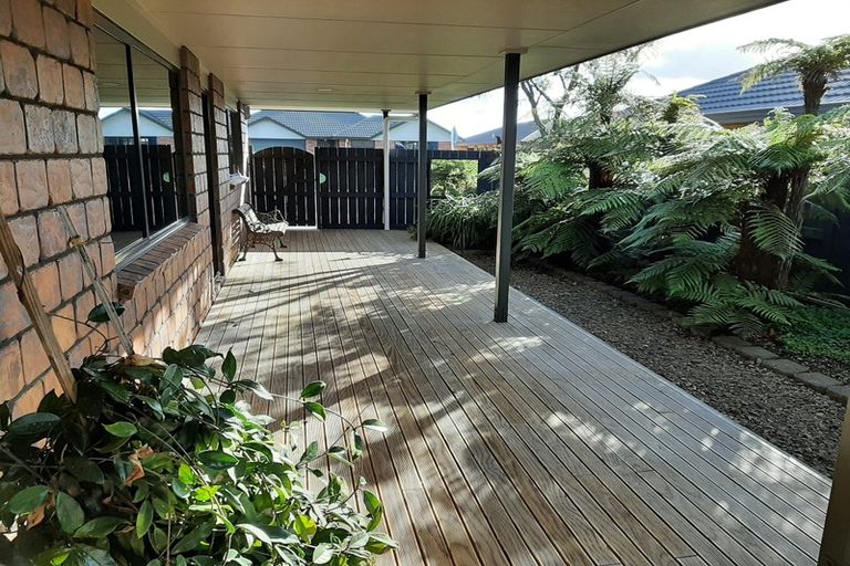Photo of property in 65 Peter Hall Drive, Kelvin Grove, Palmerston North, 4414