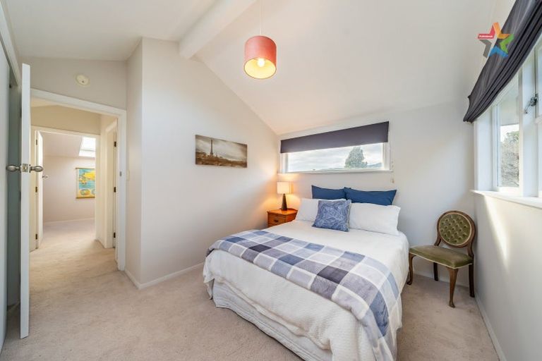 Photo of property in 27 Hinau Street, Woburn, Lower Hutt, 5010