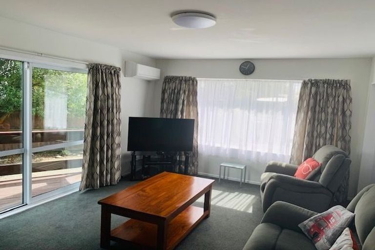 Photo of property in 9 Daytona Place, Parklands, Christchurch, 8083