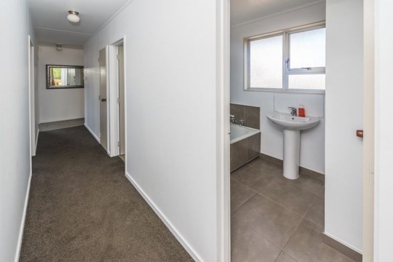 Photo of property in 27 Sussex Road, Springvale, Whanganui, 4501