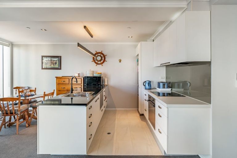 Photo of property in Bellagio Apartments, 9a/39 Taranaki Street, Te Aro, Wellington, 6011