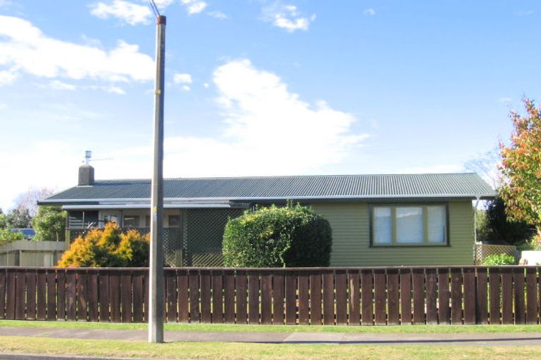 Photo of property in 4 Scully Crescent, Onekawa, Napier, 4110