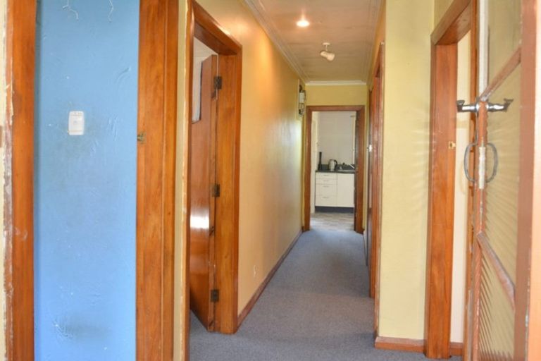 Photo of property in 28 Waldron Crescent, Green Island, Dunedin, 9018