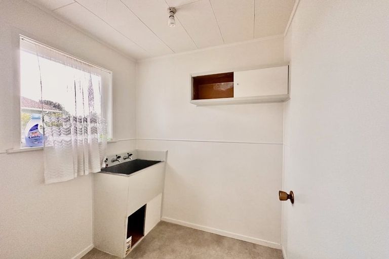Photo of property in 2 Ulay Place, Clover Park, Auckland, 2019