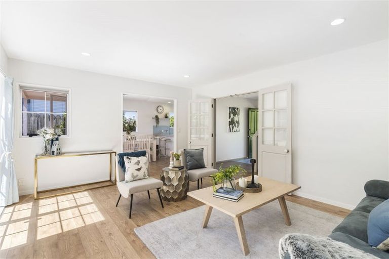 Photo of property in 1/71 Wellington Street, Howick, Auckland, 2014