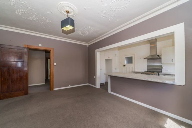 Photo of property in 18 Kowhai Avenue, Takaro, Palmerston North, 4410