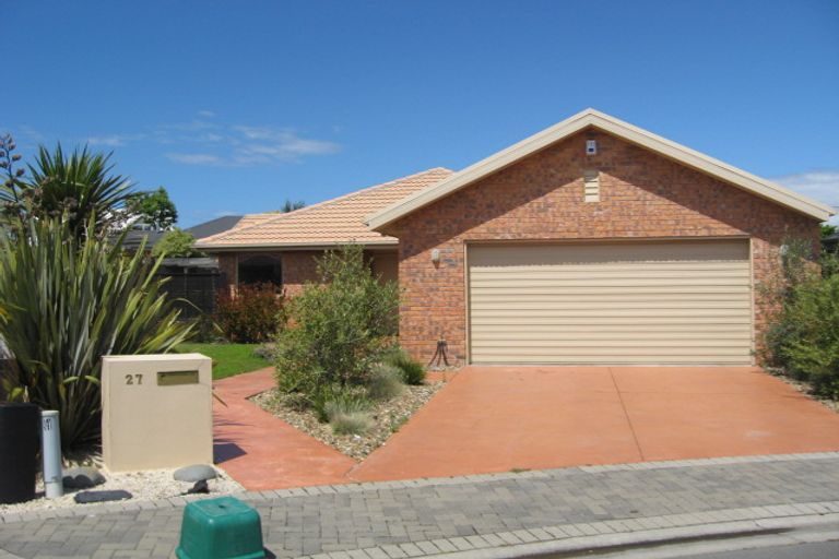 Photo of property in 27 Baltimore Green, Shirley, Christchurch, 8061