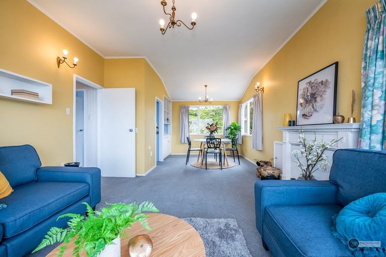 Photo of property in 23 Bushey Way, Maungaraki, Lower Hutt, 5010