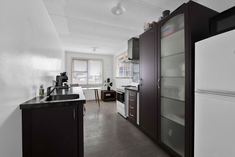 Photo of property in 3 Sutton Place, Hawera, 4610