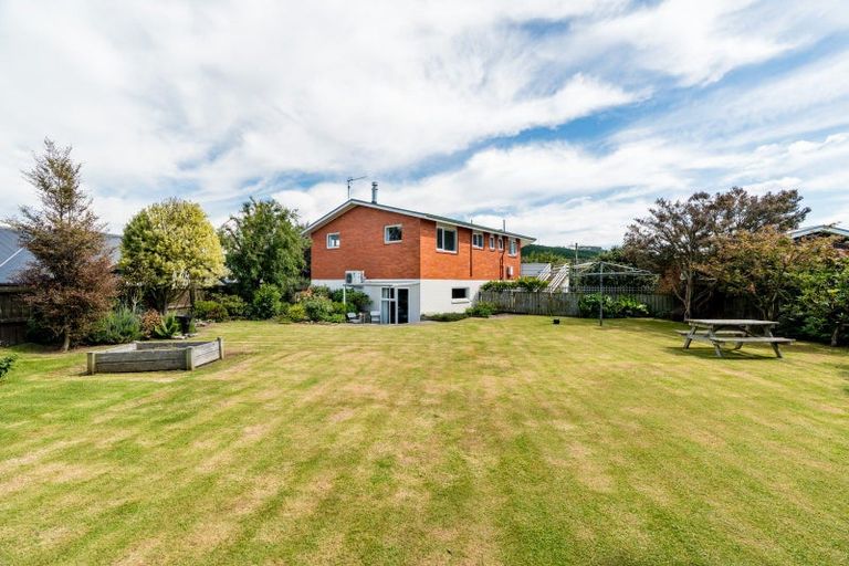 Photo of property in 29 Beaumaris Street, Outram, 9019