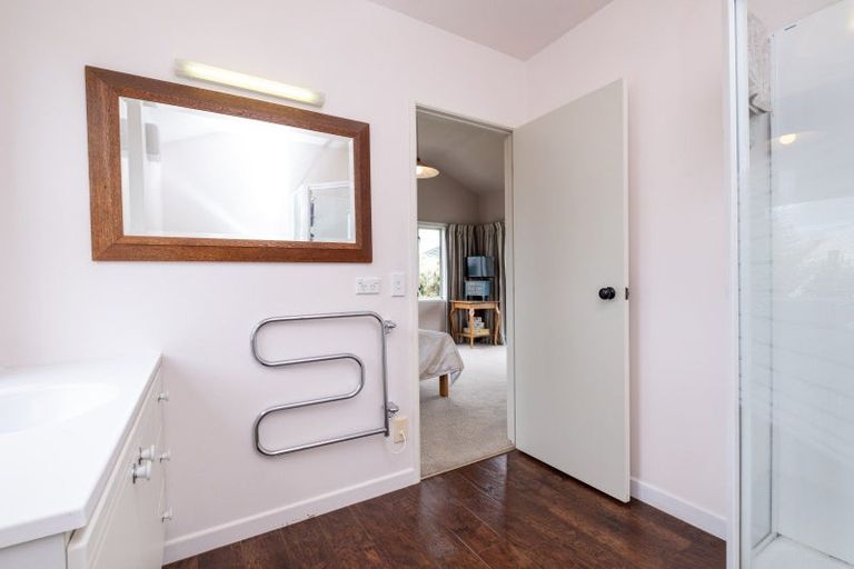 Photo of property in 31 The Esplanade, Westshore, Napier, 4110