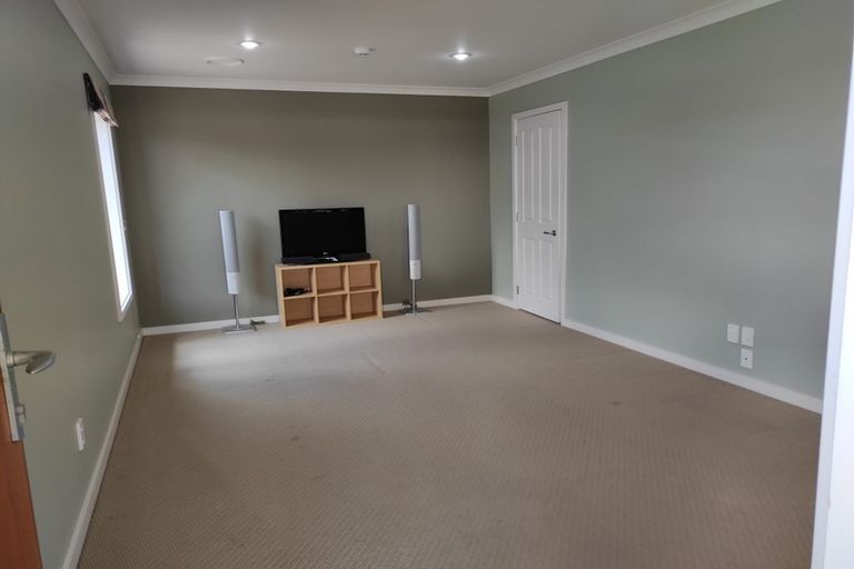 Photo of property in 65 Peter Hall Drive, Kelvin Grove, Palmerston North, 4414