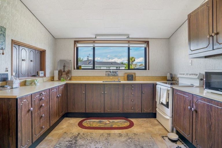 Photo of property in 47 Home Street, Winton, 9720