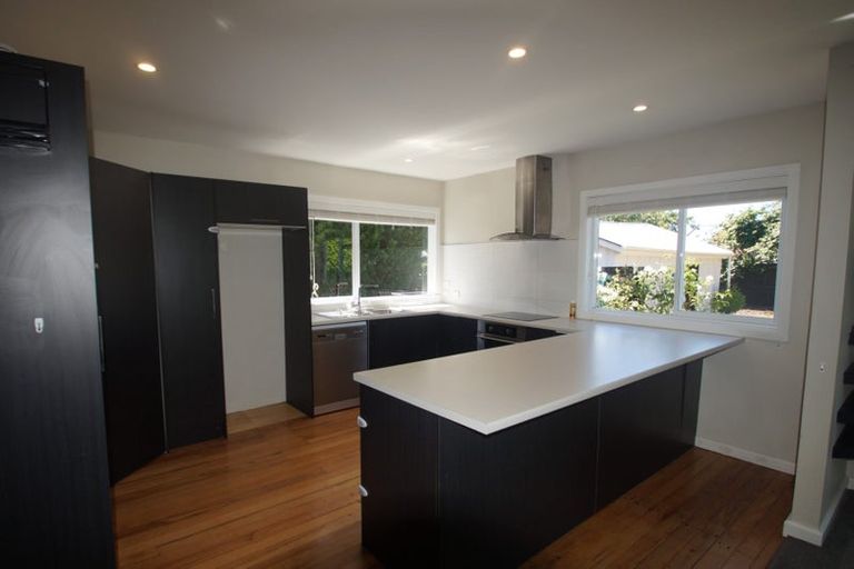 Photo of property in 27 Aorangi Road, Bryndwr, Christchurch, 8053