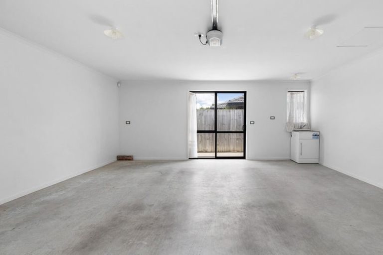 Photo of property in 30 Edgeview Crescent, Fitzroy, Hamilton, 3206