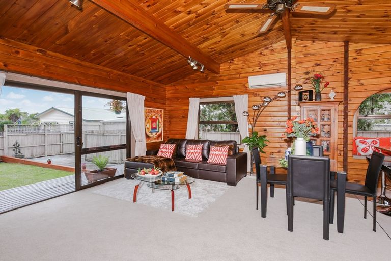 Photo of property in 1/9 Rewa Street, New Lynn, Auckland, 0600