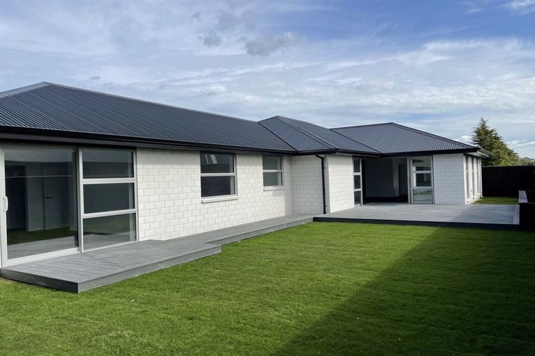 Photo of property in 15 Broadlands Drive, Rolleston, 7614