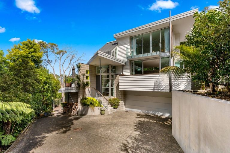 Photo of property in 12b Parr Terrace, Castor Bay, Auckland, 0620