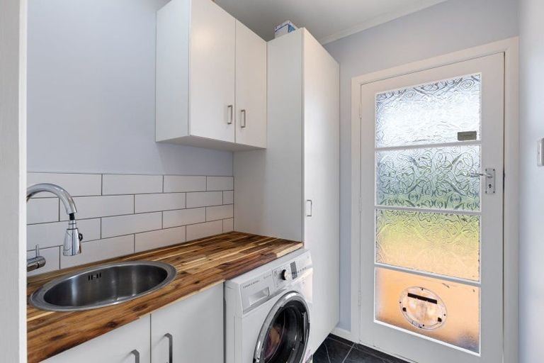 Photo of property in 25 Battersea Place, Roslyn, Palmerston North, 4414