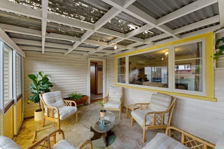 Photo of property in 16 Rimu Street, Otaki, 5512