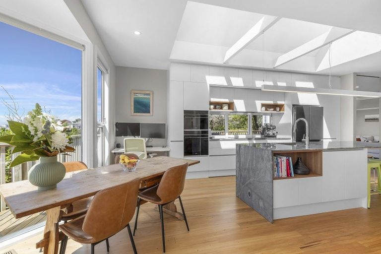 Photo of property in 123 Mitchell Street, Brooklyn, Wellington, 6021