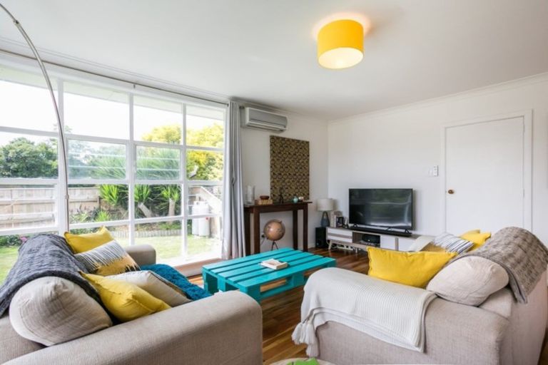 Photo of property in 2 Seddon Crescent, Marewa, Napier, 4110