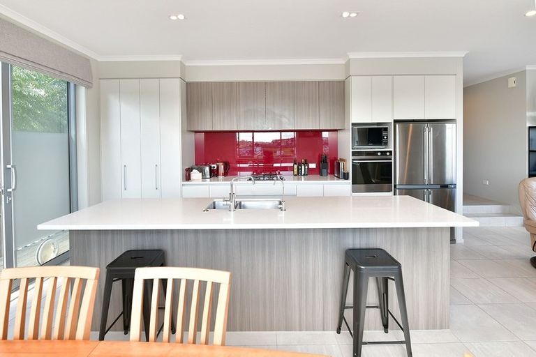 Photo of property in 14 Kiwa Crescent, Gulf Harbour, Whangaparaoa, 0930