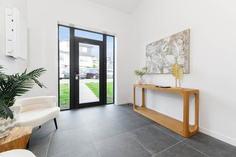 Photo of property in 20b Arataki Views Way, Glen Eden, Auckland, 0602