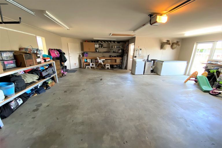 Photo of property in 6 Solway Place, Mosgiel, 9024