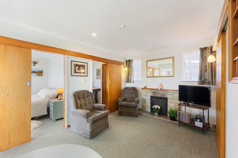 Photo of property in 49 William Street, Waikanae Beach, Waikanae, 5036