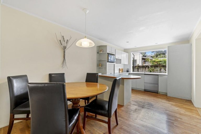 Photo of property in 3 Wharf Road, Te Atatu Peninsula, Auckland, 0610
