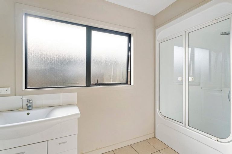 Photo of property in 60 Mount Iron Drive, Wanaka, 9305