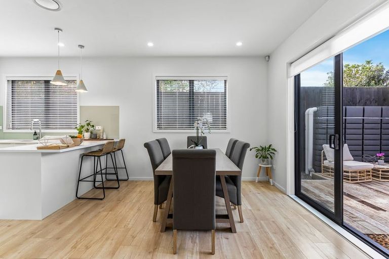 Photo of property in 29a Patons Road, Howick, Auckland, 2014