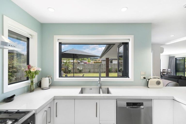 Photo of property in 9 Red Cottage Drive, Lake Hayes, Queenstown, 9304
