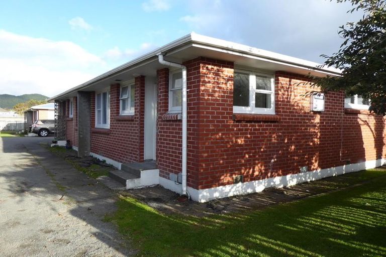 Photo of property in 1/548 Fergusson Drive, Trentham, Upper Hutt, 5018