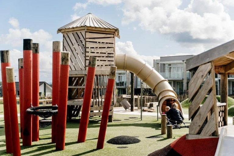 Photo of property in 13 Karaipiture Road, Karaka, 2124