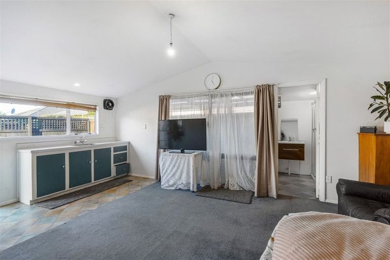 Photo of property in 327 Ferry Road, Waltham, Christchurch, 8011