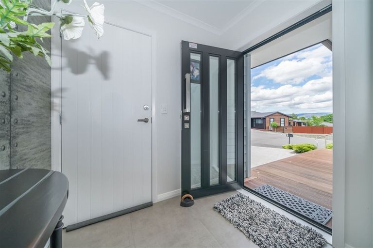 Photo of property in 5 Waimarama Court, Roslyn, Palmerston North, 4414