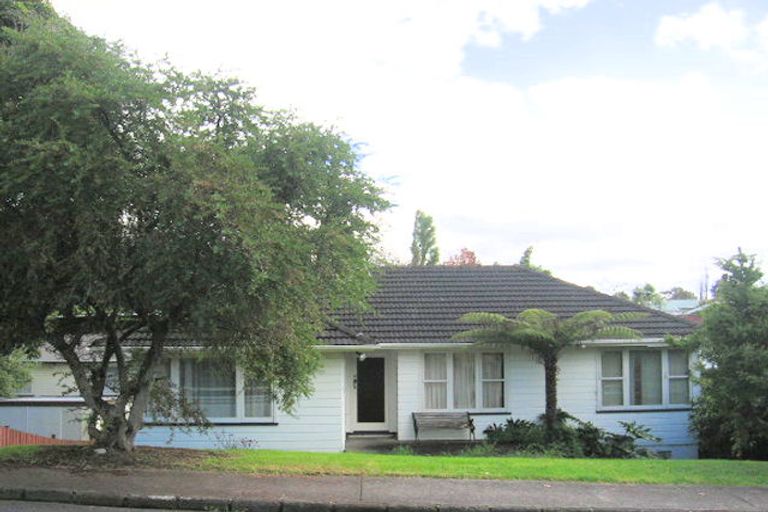 Photo of property in 21 Tomo Street, New Lynn, Auckland, 0600