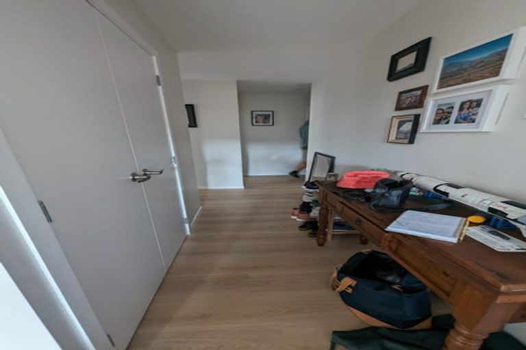 Photo of property in 11 Kinnel Grove, Papakowhai, Porirua, 5024