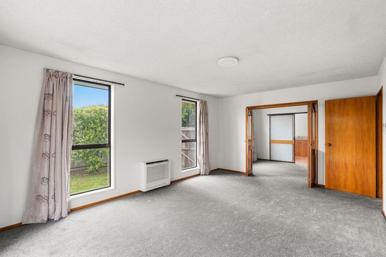 Photo of property in 1/267 Sawyers Arms Road, Bishopdale, Christchurch, 8053