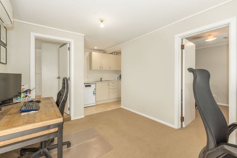 Photo of property in 63 Aorangi Road, Paraparaumu, 5032
