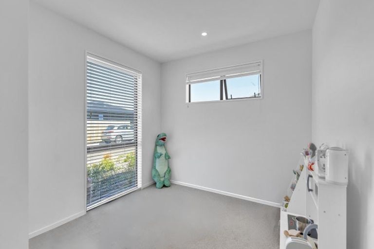 Photo of property in 18 Kura Lane, Aranui, Christchurch, 8061