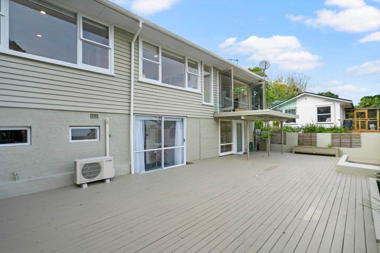 Photo of property in 1/15 Pemberton Avenue, Bayview, Auckland, 0629